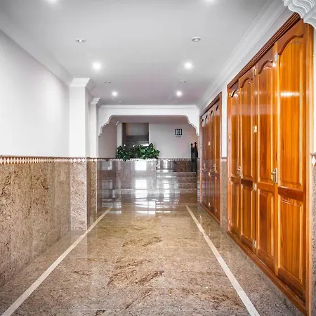 & Balcony 3c أرّاثيفي