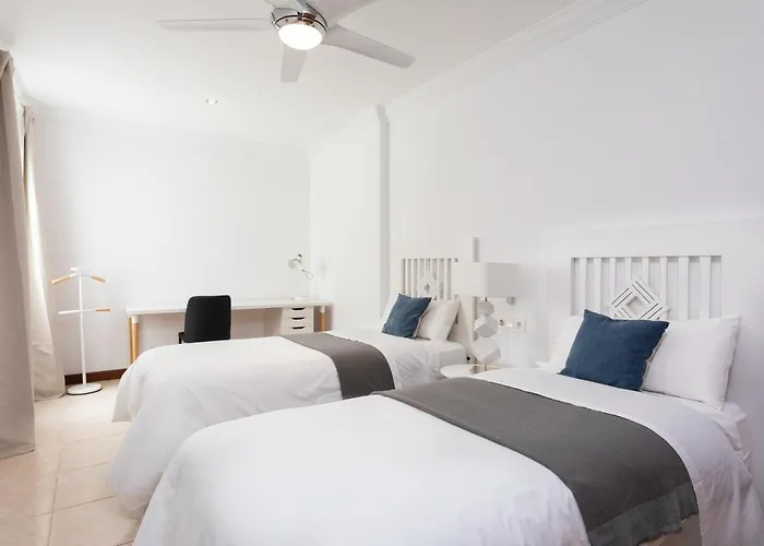 & Balcony 3c - Arrecife, Lanzarote - Free Parking アパート アレシフェ